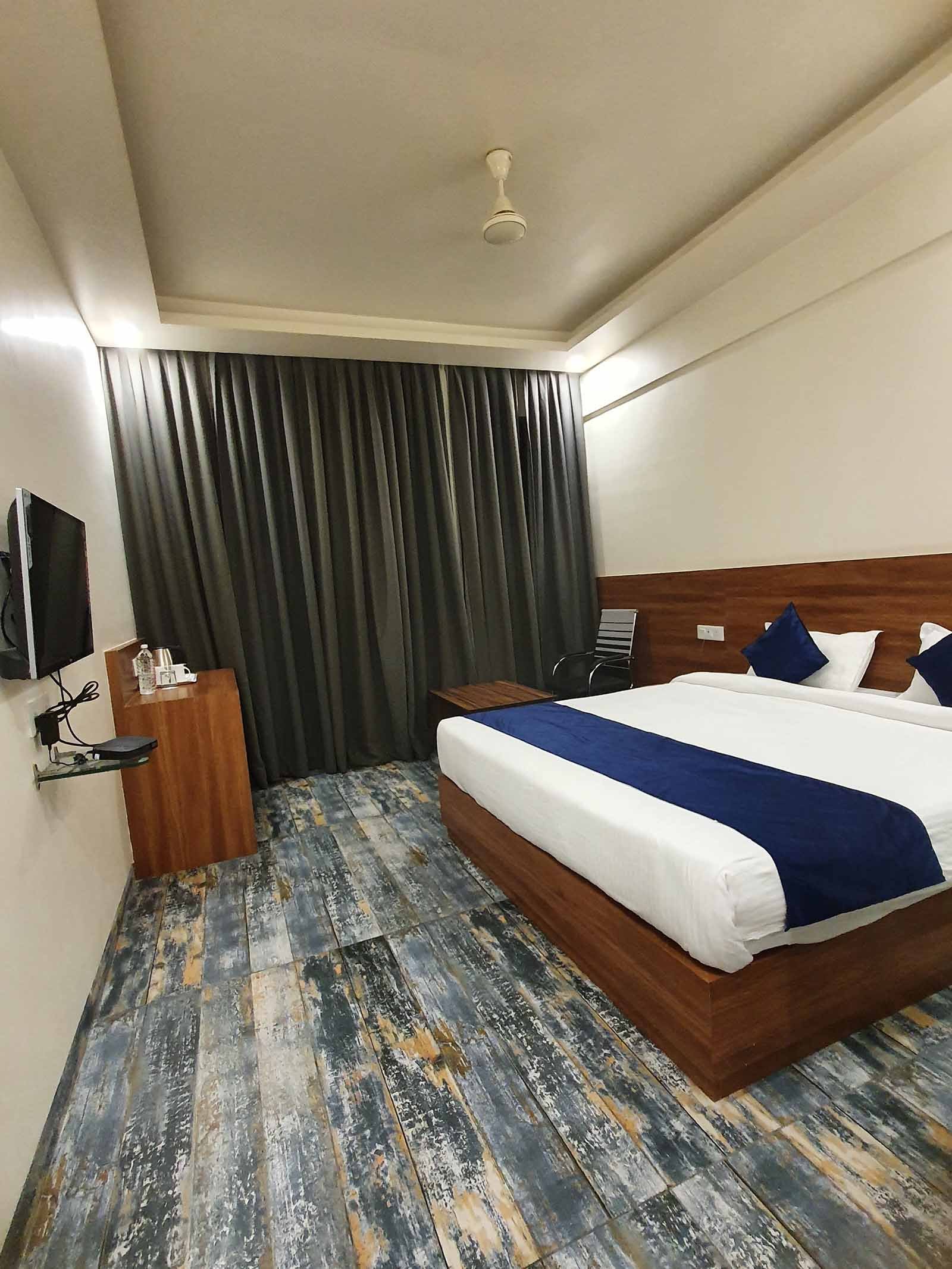 Deluxe room3