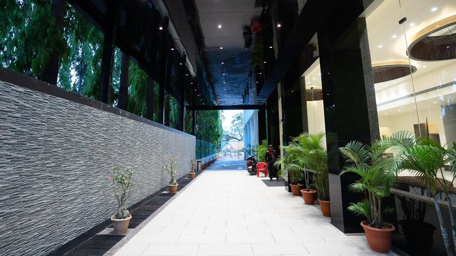 Salon ( Coming Soon )